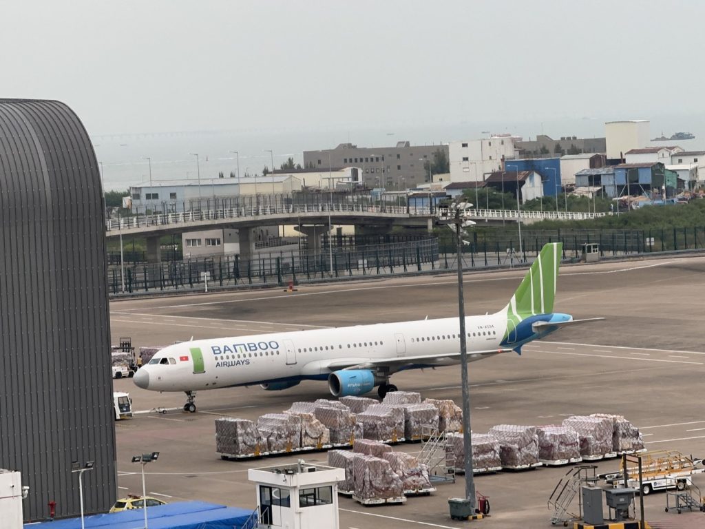 Bamboo Airways VN-A594 chuyến QH9583 từ Macau đi Cam Ranh tháng 10/2024 — chặng quốc tế đặc thù, ảnh LN9267 CC-BY-SA