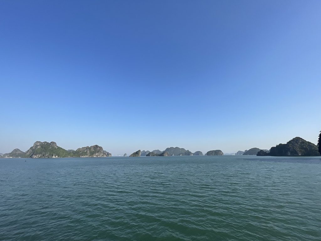 Tour du lịch trong nước Việt Nam 2026 - 30+ tour Côn Đảo Phú Quốc Đà Nẵng Sapa Hạ Long Nha Trang Bay Cùng Halo