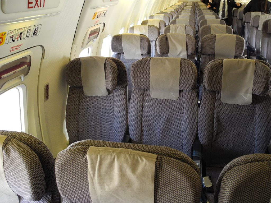 Vé Vietnam Airlines Eco Saver 2026 từ 990K - khoang Eco Boeing 787 hãng quốc gia, mã LOTUSMILES giảm 30%
