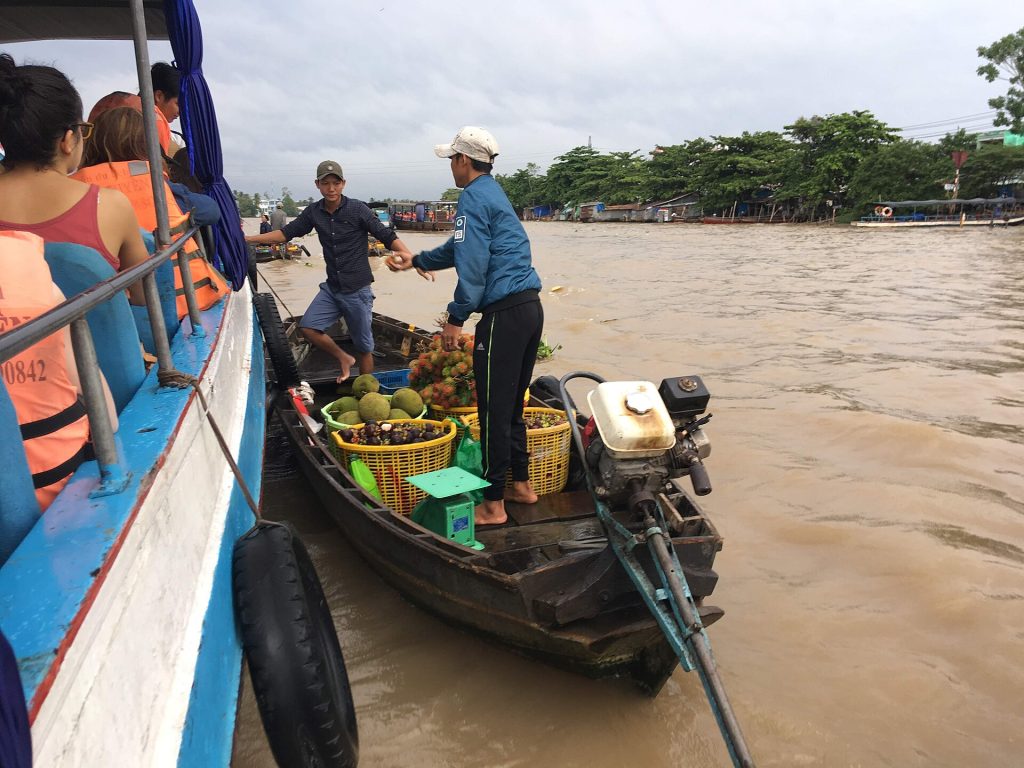 Vé máy bay Cần Thơ giá rẻ 2026 - chợ nổi Cái Răng VNA Vietjet Bamboo từ 990K