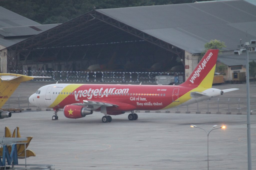 Tổng đài CSKH Vietjet 1900 1886 - liên hệ đặt vé đổi vé hành lý 24/7